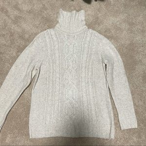 Medium cashmere blend turtle neck sweater